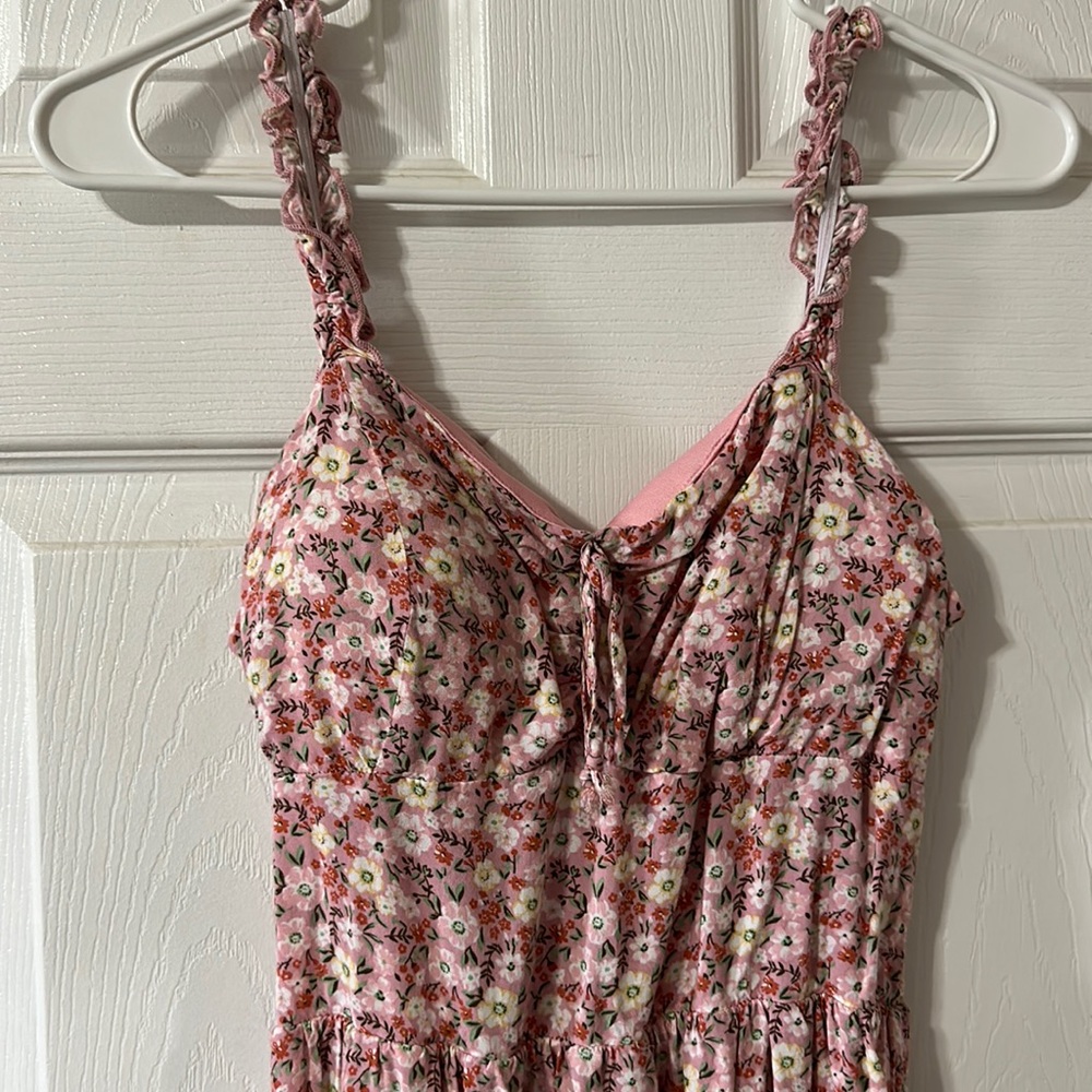 Floral strap dress with side slit